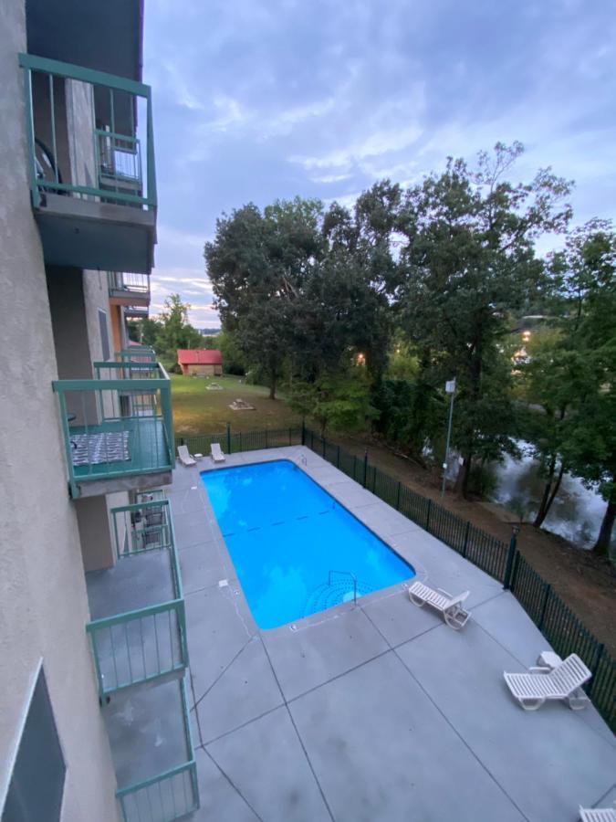 River Place Condos #610 3Bd Пиджен Фордж Екстериор снимка